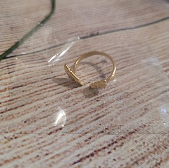 💍Wings Gold Cuff Ring ✨️ - Picture 7 of 8